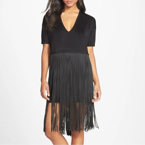 French Connection Black Spotlight Fringe Short Sleeve V Neck Dress Size 2 NWT! - Picture 1 of 10